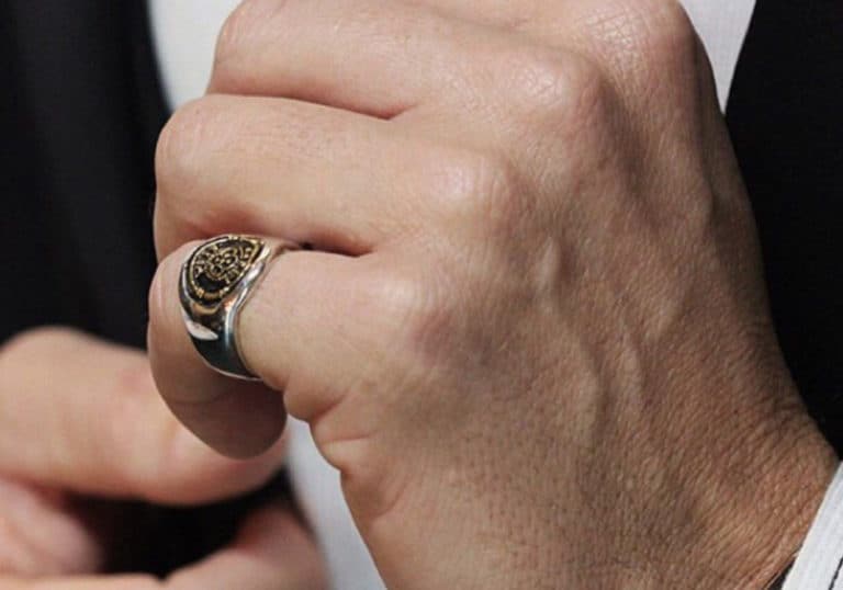 11 Meanings of Pinky Ring That You Might be Interested