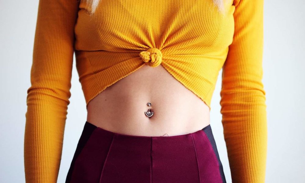 How to Take Out a Belly Ring