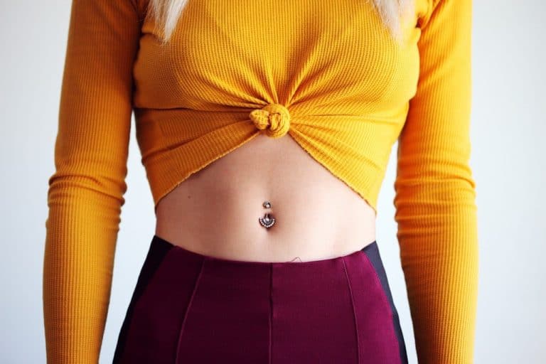 7 Tips to Take Out a Belly Ring