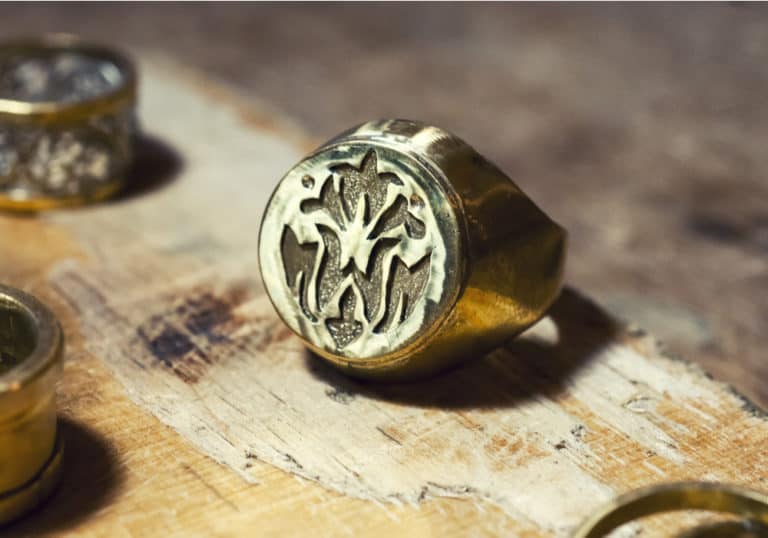 Signet Ring: Everthing You Need to Know
