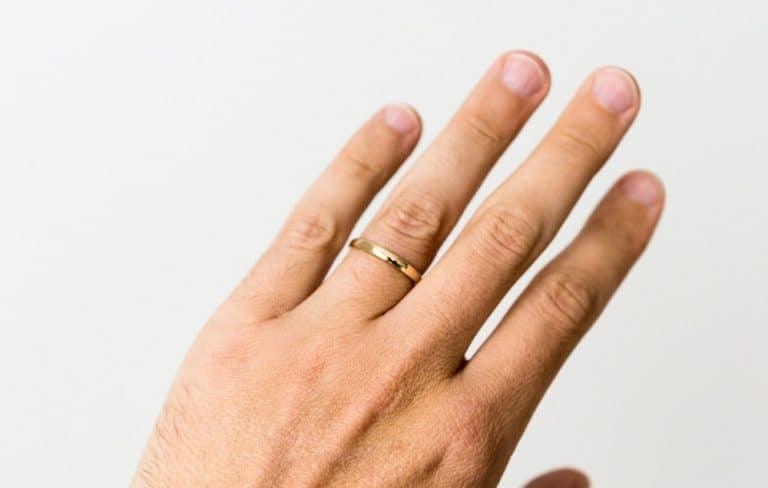 10 Tips to Stop a Ring From Turning Your Finger Green