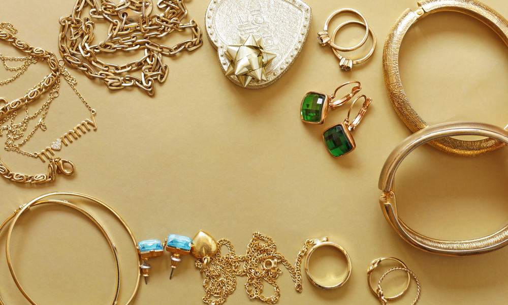 27 Homemade Gold Jewelry Ideas You Can DIY Easily