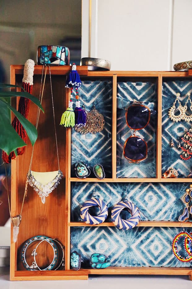 29 Homemade Jewelry Holder Ideas You Can DIY Easily