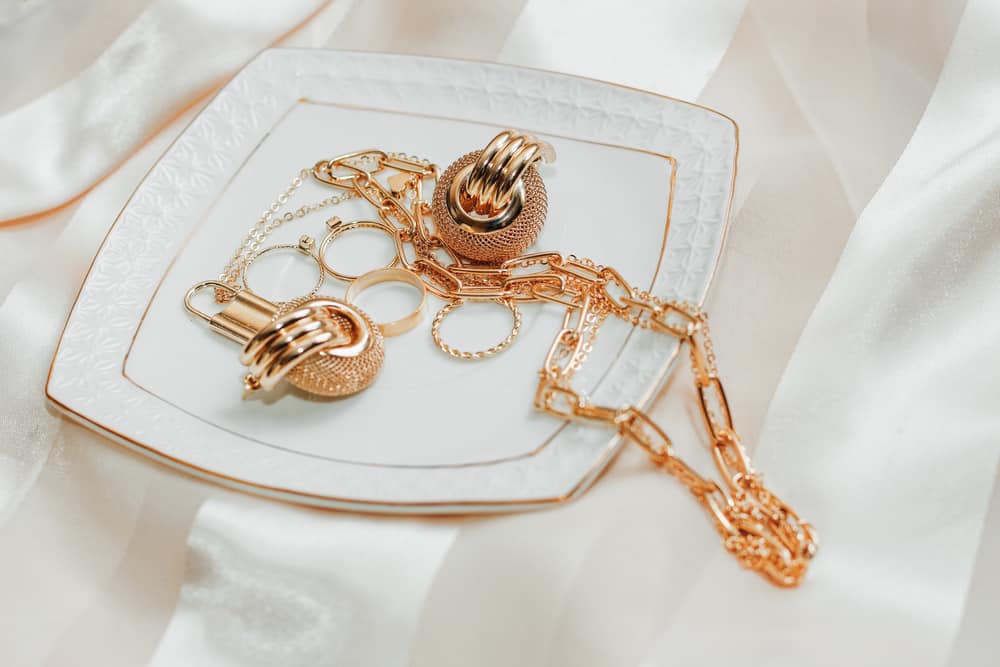 Gold-plated Jewelry Advantages and Downsides