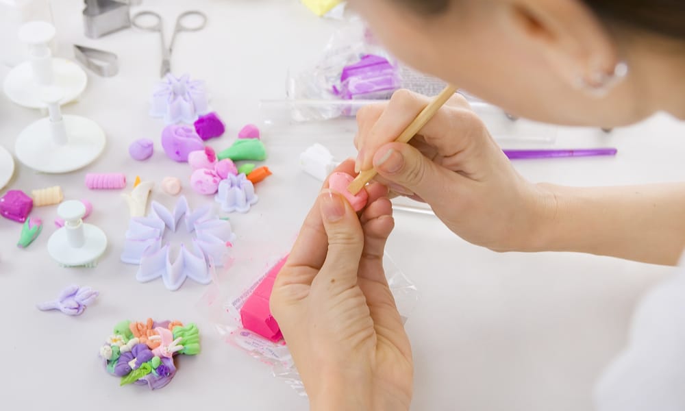 5 Techniques on How to Make Polymer Clay Jewelry – Interweave
