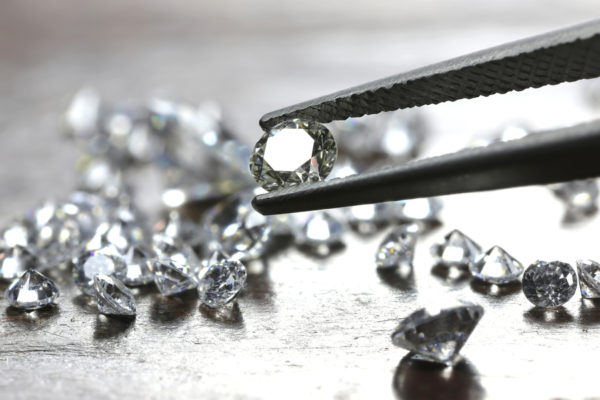 Lab-Grown Diamond vs. Real Diamond: What’s the Difference?