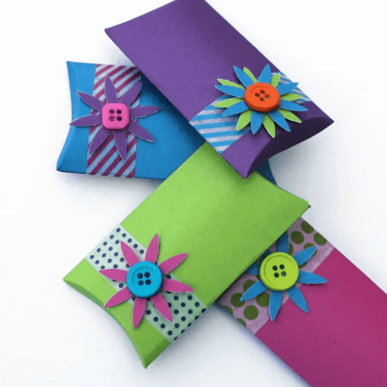 Make Your Own Pillow Boxes – Lines Across