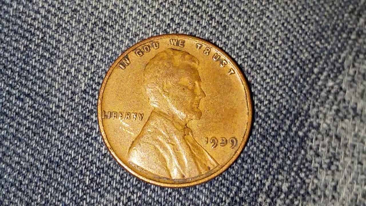 1939-D Lincoln Wheat Cent in Average Circulated Condition Free S&H Lot D141