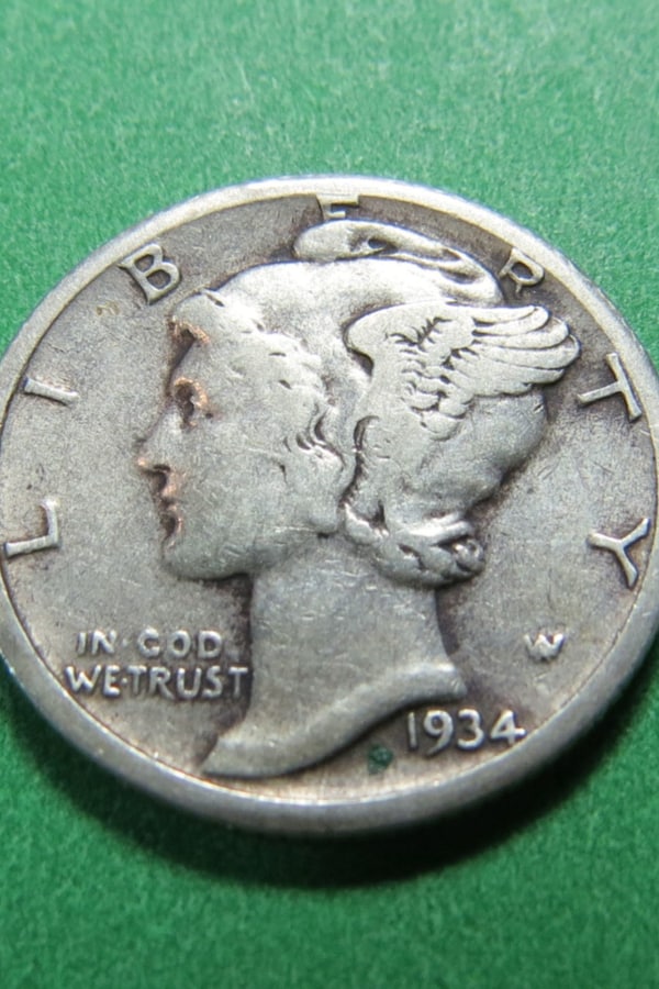 Features of a 1934 Dime